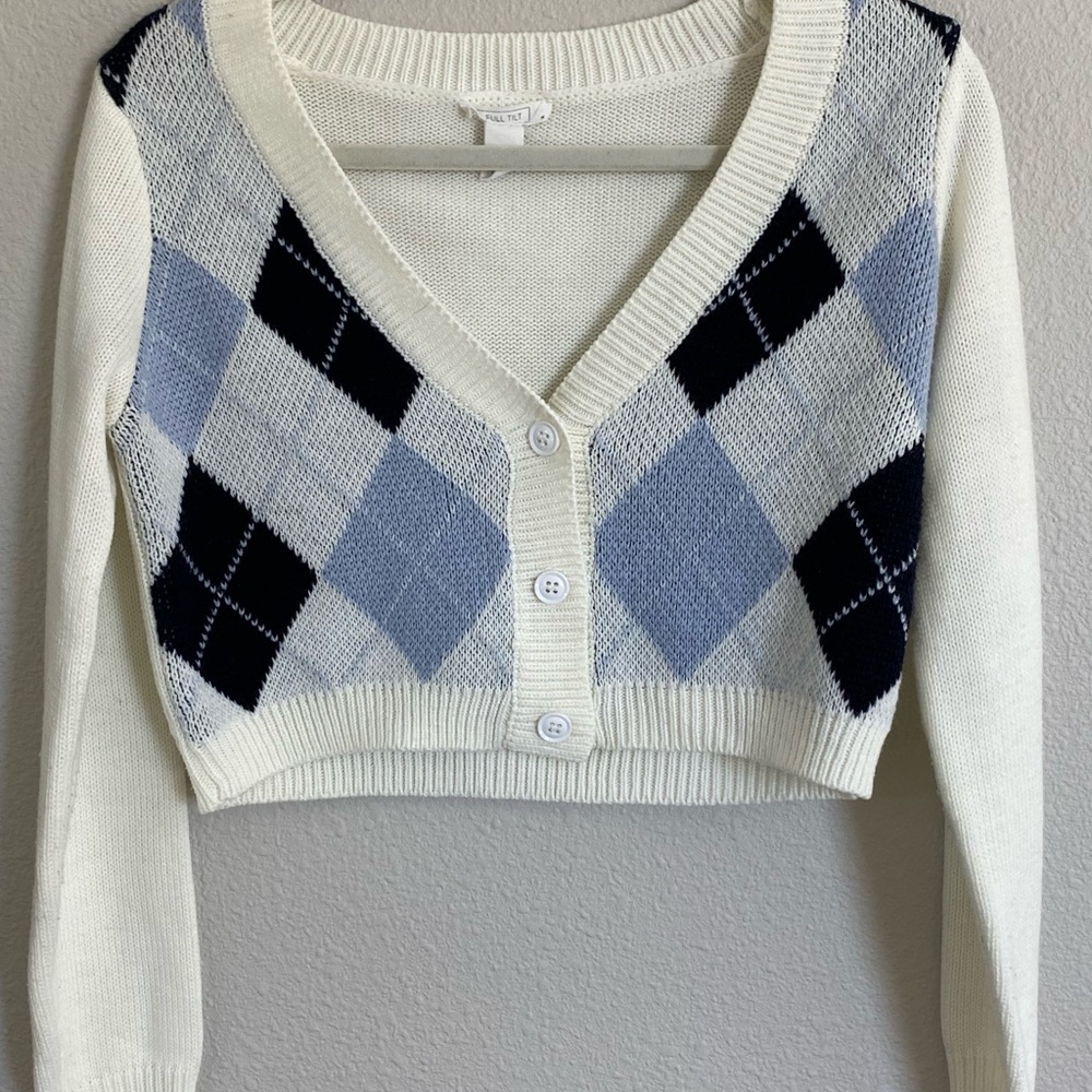 Full Tilt White and Blue Cropped Argyle Cardigan - Picture 6 of 8